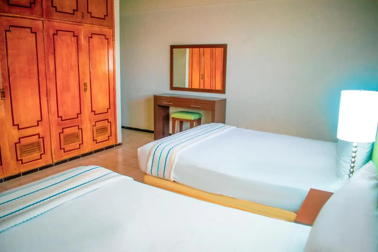 Suites Del Sol Merida Hotel